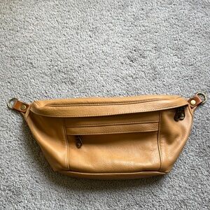 Parker Thatch Crossbody bag